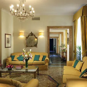 Hotel Borghese Contemporary, Rome